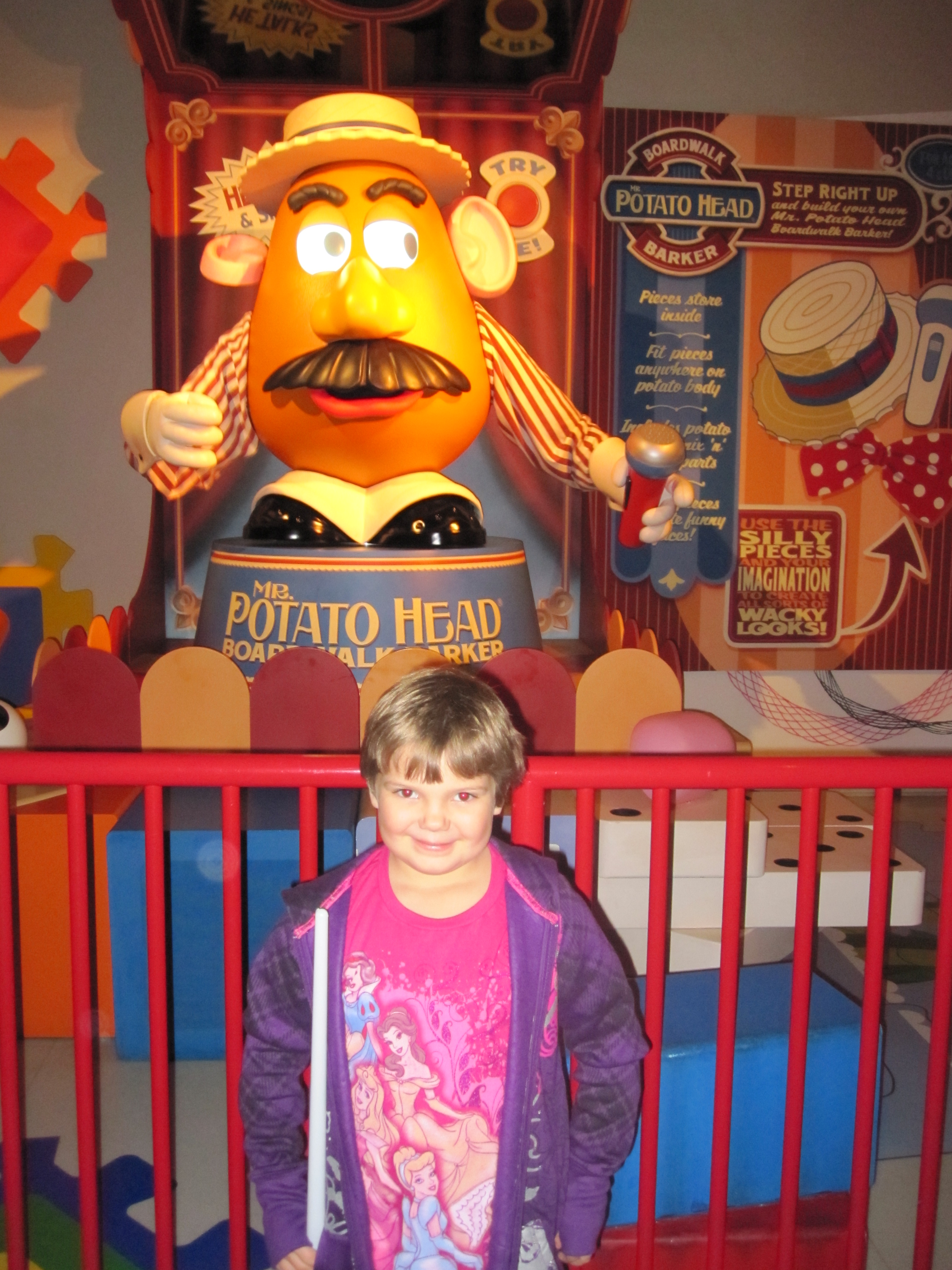 Emily and Toy Story Mania, the best attraction in DHS!