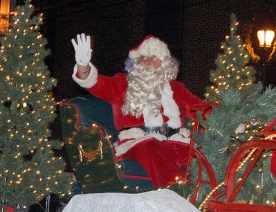 Santa Claus Parade, MapleMouseMama