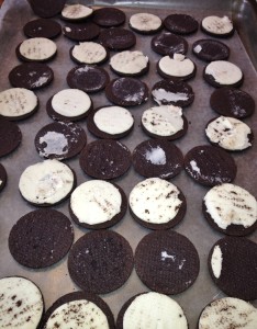 Chocolate Dipped Oreo Cookies
