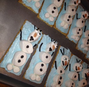 Marshmallow Olaf Floats