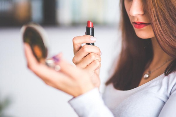 when should teens wear makeup