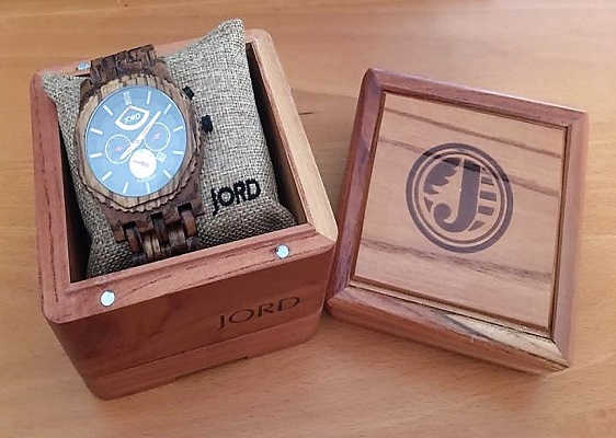 mens-wood-watch